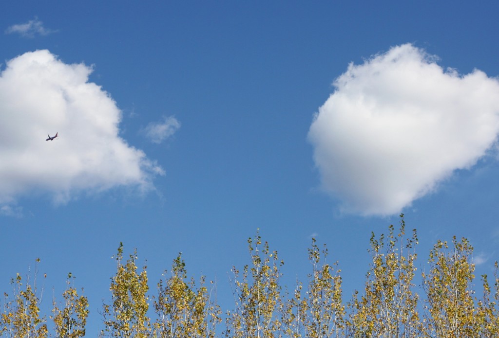 clouds w:plane